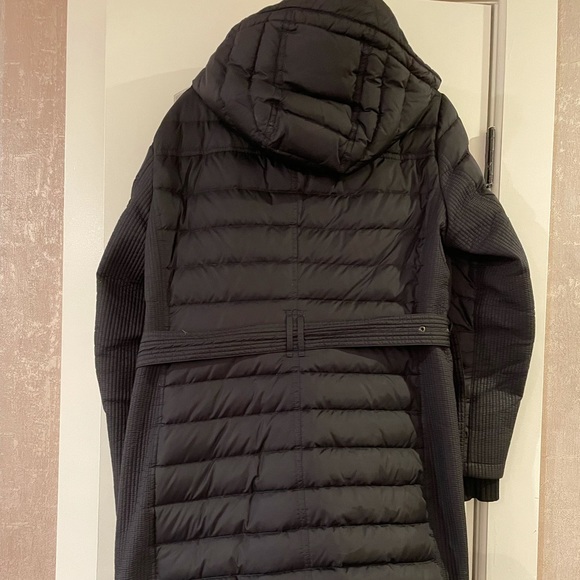BURBERRY COAT WOMENS - Picture 6 of 10